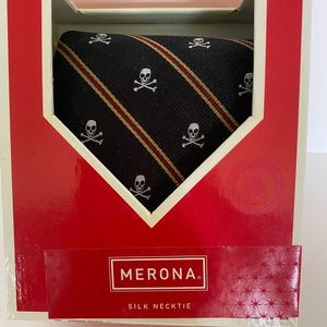 NIB silk skull and crossbones necktie!